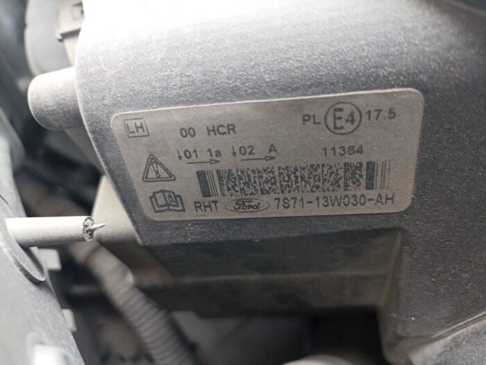 Faro delantero izquierdo Ford Mondeo IV sedán 2008