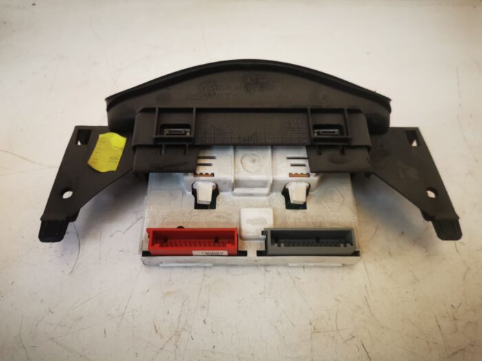 Pantalla multifunción central Renault Clio II