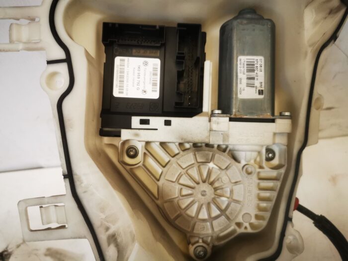 Sistema elevalunas eléctricos delantero derecho Seat Altea 5P