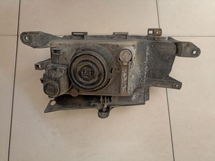 Faro delantero derecho Citröen Berlingo 2000 completo