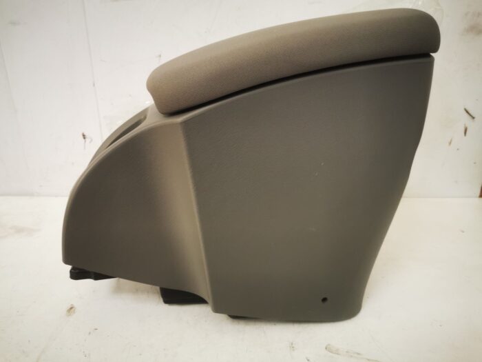 Apoyabrazo central delantero Renault Kangoo