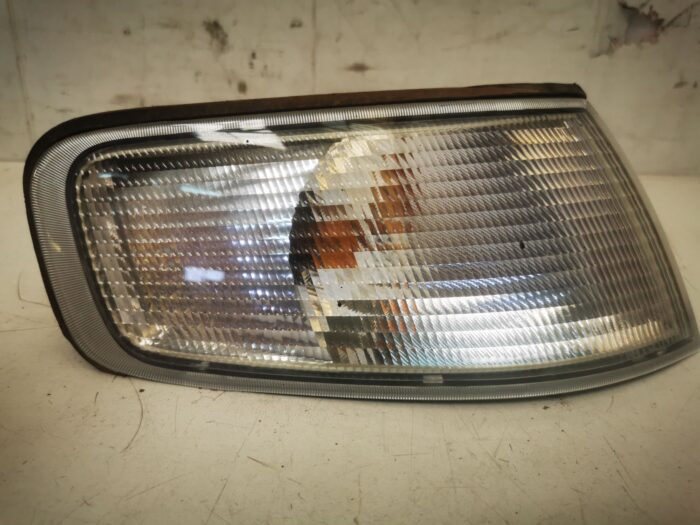 Piloto intermitente delantero derecho Honda Accord 96 con portalámparas