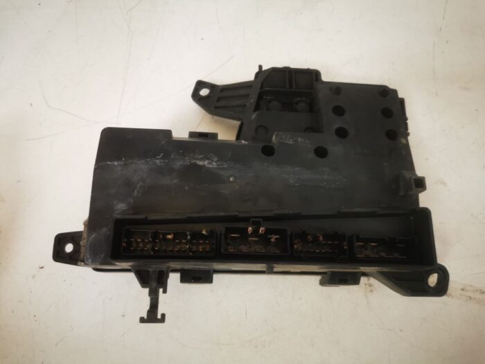 Caja relés y fusibles Honda Accord o6