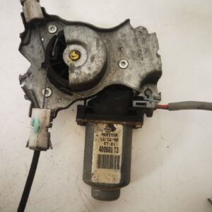 Elevalunas eléctrico delantero izquierdo Nissan Almera II N16 2001