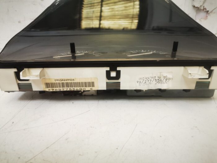Cuadro de instrumentos Peugeot 106 1997 gasolina
