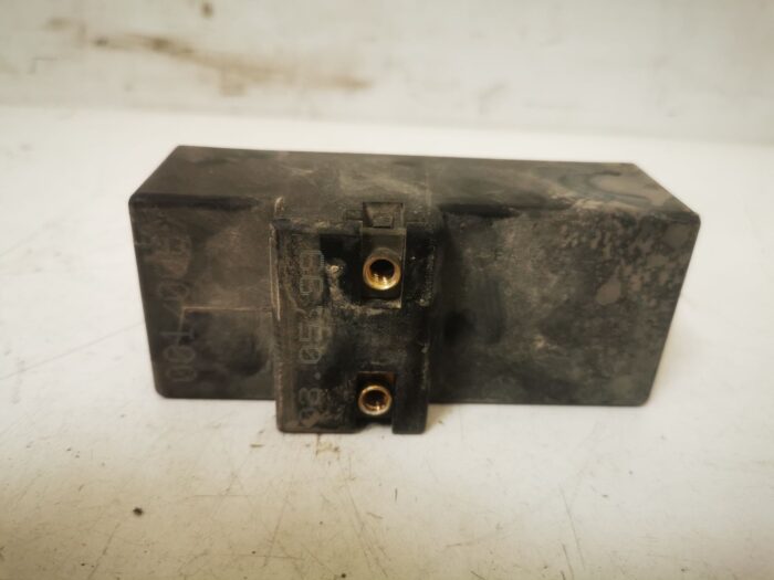 Relé ventilador radiador Seat Ibiza II 6K Córdoba gasolina