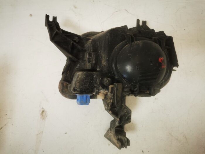Faro antiniebla delantero derecho Peugeot 306 1997 con portalámparas