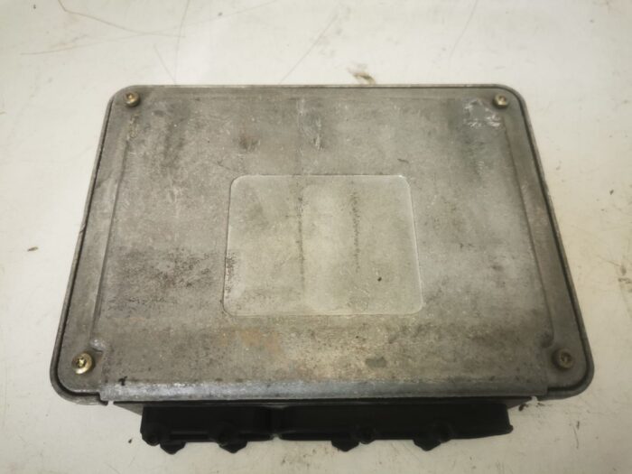 Centralita VW Golf IV 1998 motor AHW