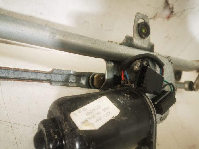 Motor y mecanismo limpiaparabrisas delantero VW Golf IV 1998