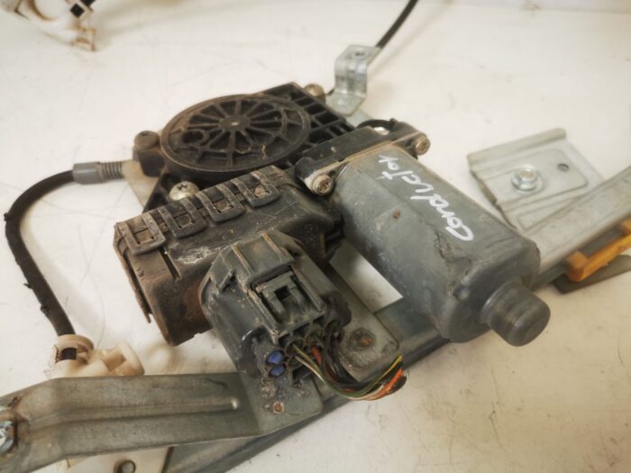 Sistema elevalunas delantero izquierdo Ford Mondeo III 2003 con motor