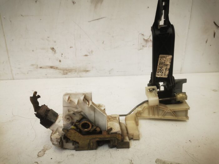 Cerradura puerta delantera derecha Ford Mondeo III 2003