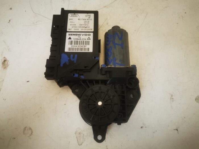 Motor elevalunas trasero izquierdo Audi A4 8E 2005