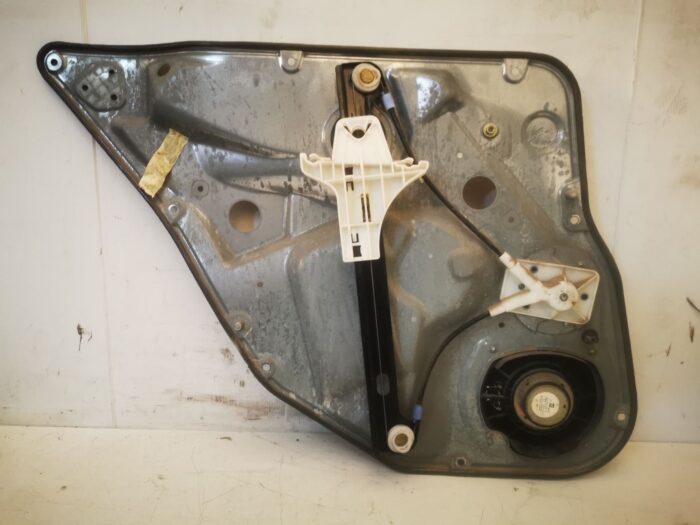 Elevalunas trasero derecho Seat Ibiza III 6L Córdoba 6L