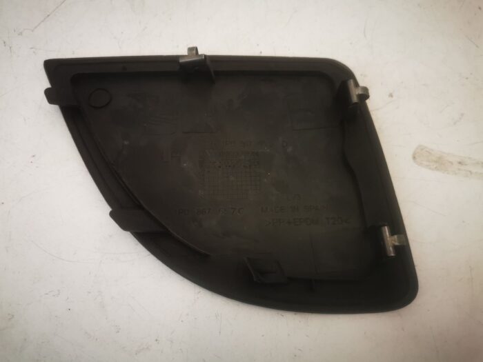Tapa maletero piloto trasero izquierdo Seat León 1p1