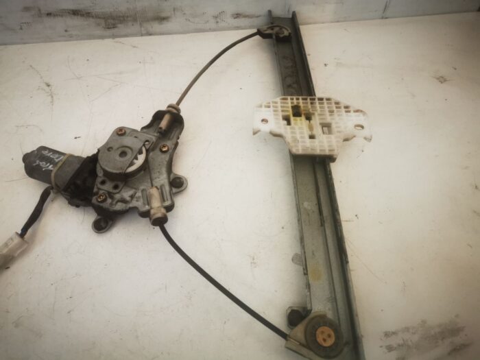 Elevalunas eléctrico trasero derecho con motor Hyundai Matrix 2006