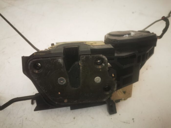 Cerradura delantera izquierda Hyundai Matrix 2006