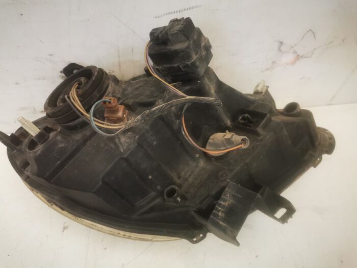 Faro delantero izquierdo Renault Kangoo I
