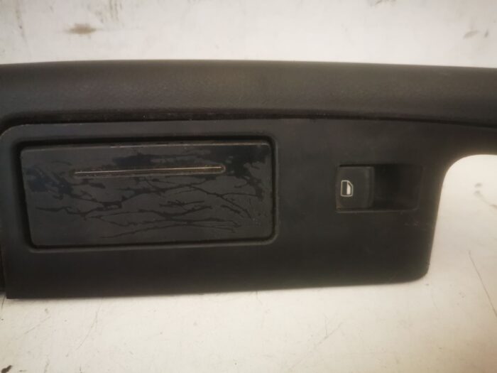 Asidero puerta trasera derecha Audi A6 S6 C6 avant 4F negro 2008
