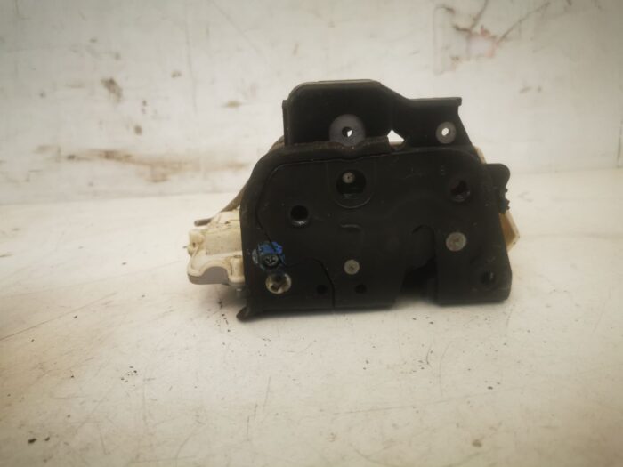 Cerradura trasera derecha Audi A6 S6 C6 avant 4F 2008