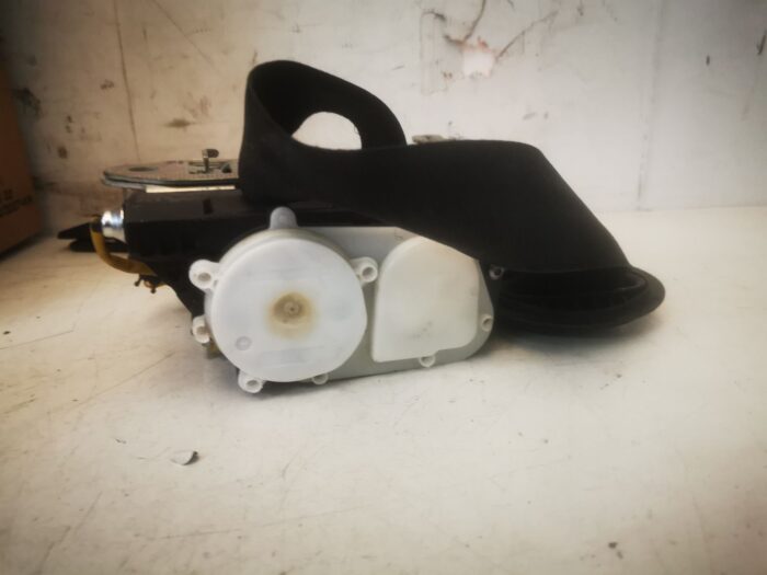Cinturón de seguridad delantero izquierdo Audi A6 A7 A8 2015