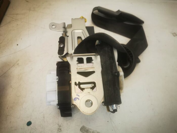 Cinturón de seguridad delantero derecho Audi A6 A7 A8 2015