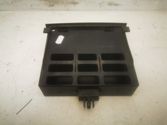 Porta objetos salpicadero Seat Ibiza III 6L