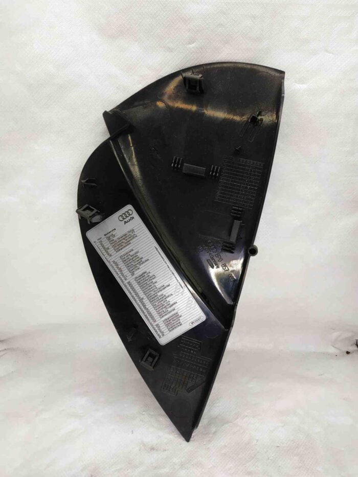 Tapa fusibles izquierda (conductor) Audi A3 (8P) 2005
