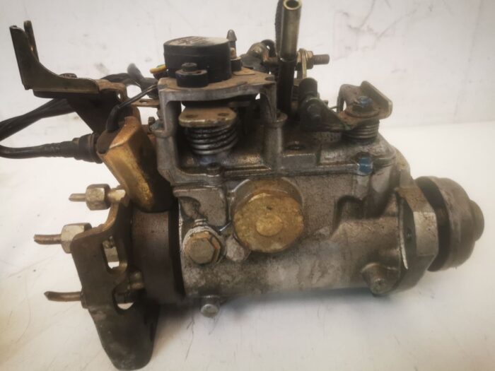 Bomba inyectora Ford Mondeo II 99 1.8 TD marca Lucas