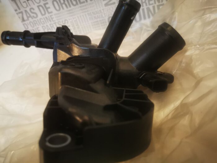 Caja termostato Renault Clio IV Captur 0.9TCE