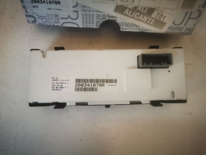 Pantalla multifunción central Renault Trafic II Kangoo 2010