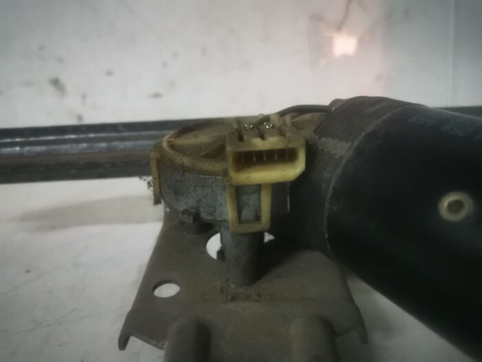 Motor limpia parabrisas delantero con varillaje Volkswagen Passat B2