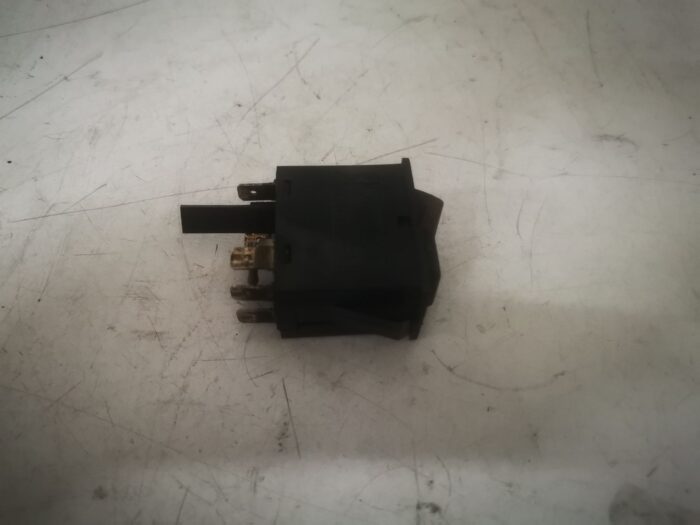 Botón emergencia Volkswagen Passat 32B 1984