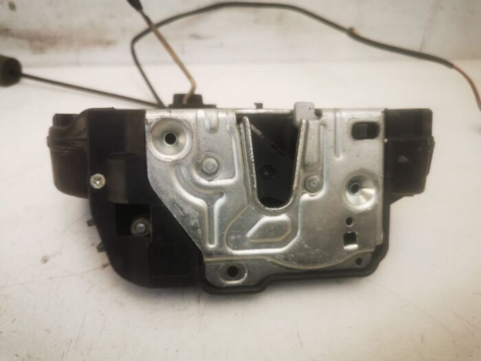 Cerradura trasera derecha Mercedes C320 W203 2005