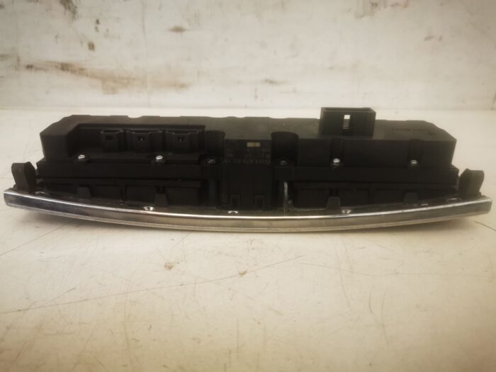 Botonera central multifunción Mercedes C320 W203 2005