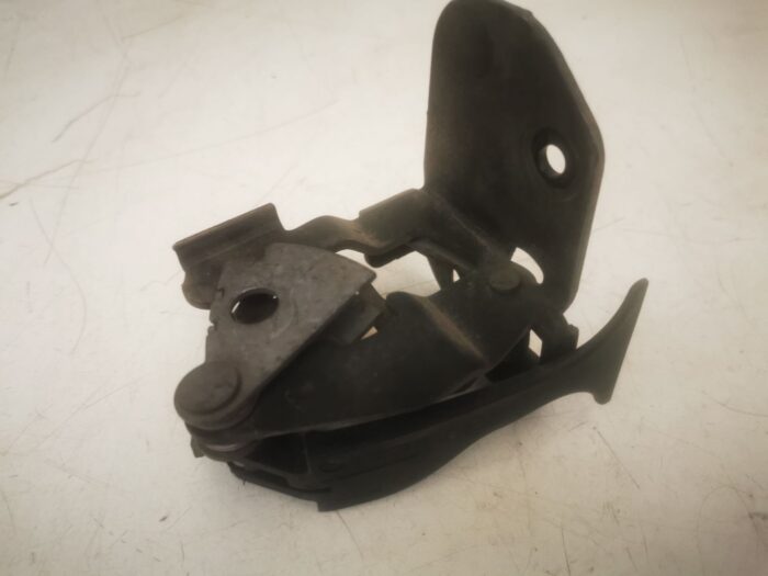 Cerradura capot Mercedes C320 W203 2005