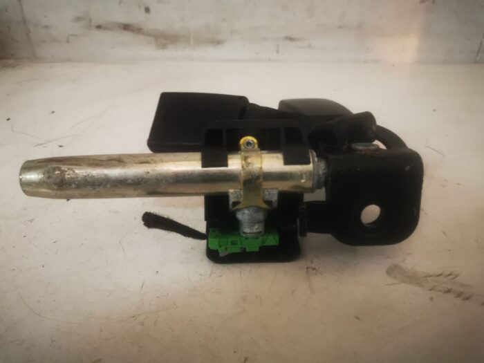Anclajes cinturones seguridad con pretensor Mercedes C320 W203 2005