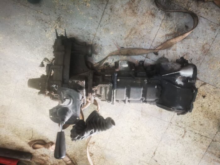 Caja de cambios manual Hyundai Galloper 1998 motor 2.5TD intercooler