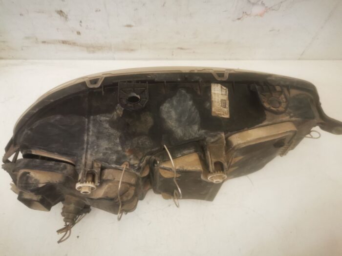 Faro izquierdo Fiat Punto (188) 2002