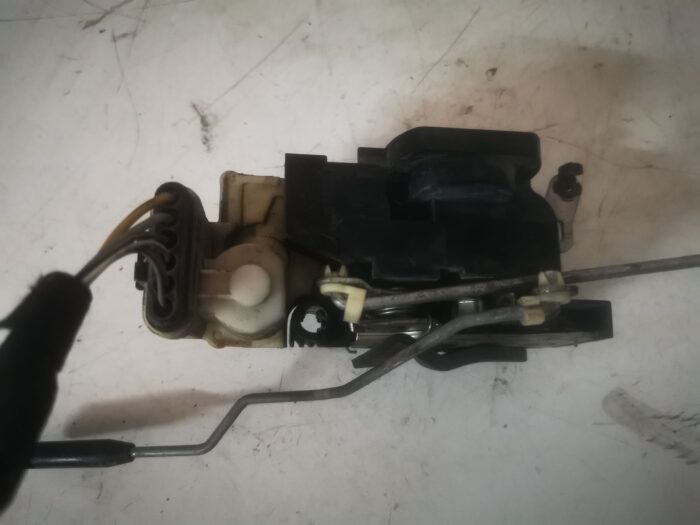 Cerradura delantera derecha Fiat Punto (188) 2002