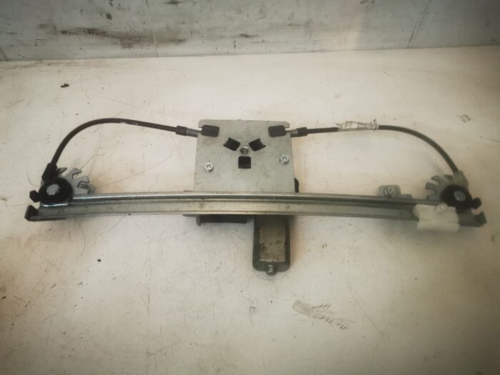 Elevalunas trasero derecho con motor Fiat Bravo II 2008