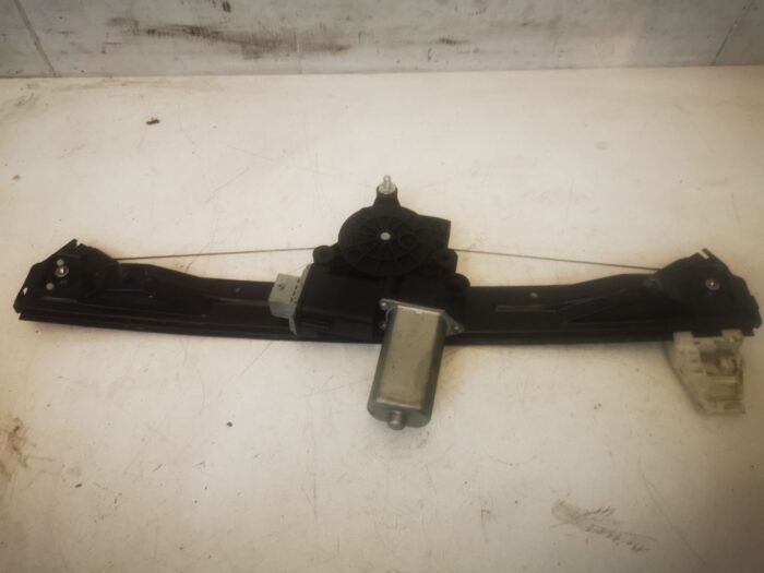 Elevalunas delantero derecho con motor Fiat Bravo II 2008