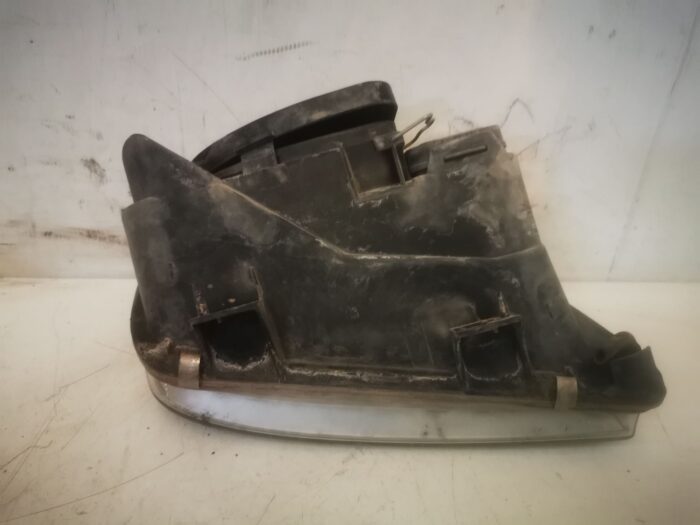 Faro izquierdo Volkswagen Bora 2000