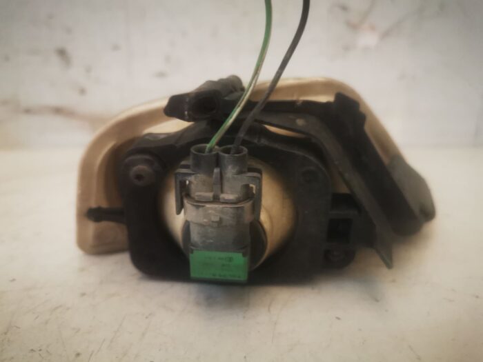 Faro antiniebla delantero derecho Ford Focus I 1999