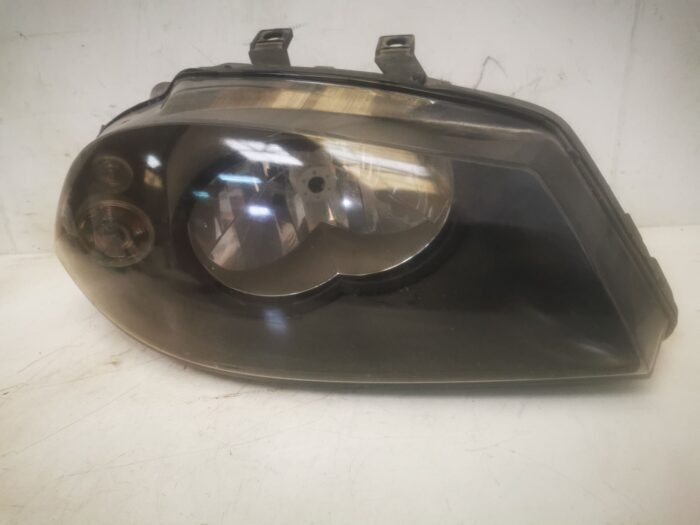 Faro delantero derecho Seat Ibiza III (6L)