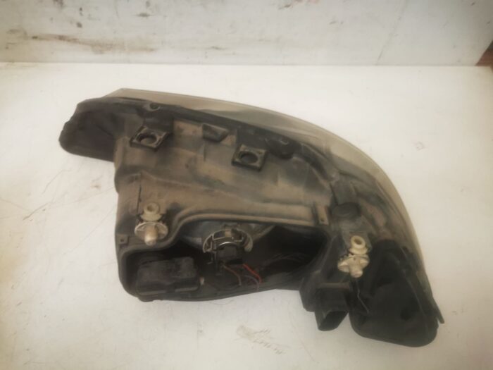 Faro delantero derecho Seat Ibiza III (6L)
