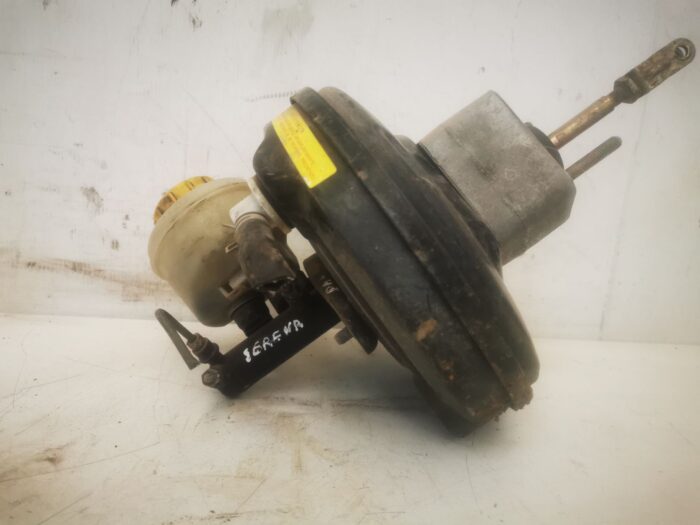 Servofreno Nissan Serena 1997