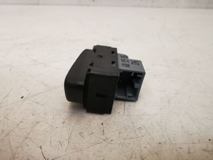 Mando elevalunas delantero derecho Volkswagen Polo IV (9N)