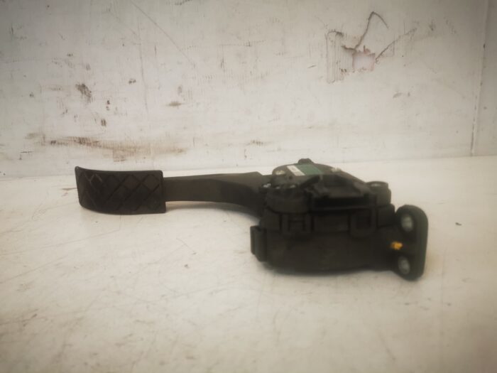 Pedal acelerador Seat Ibiza III (6L)