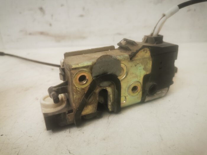 Cerradura puerta trasera derecha Peugeot 407 2006
