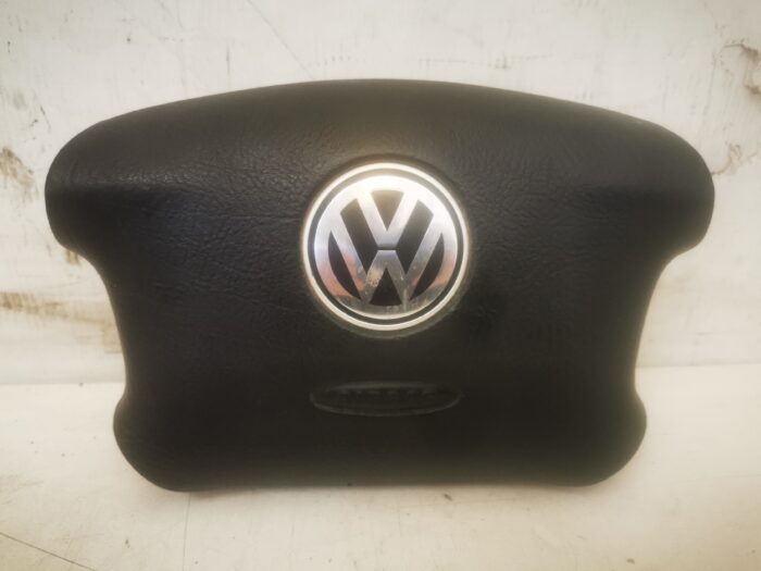 Airbag volante 4 radios Volkswagen Golf IV 2000